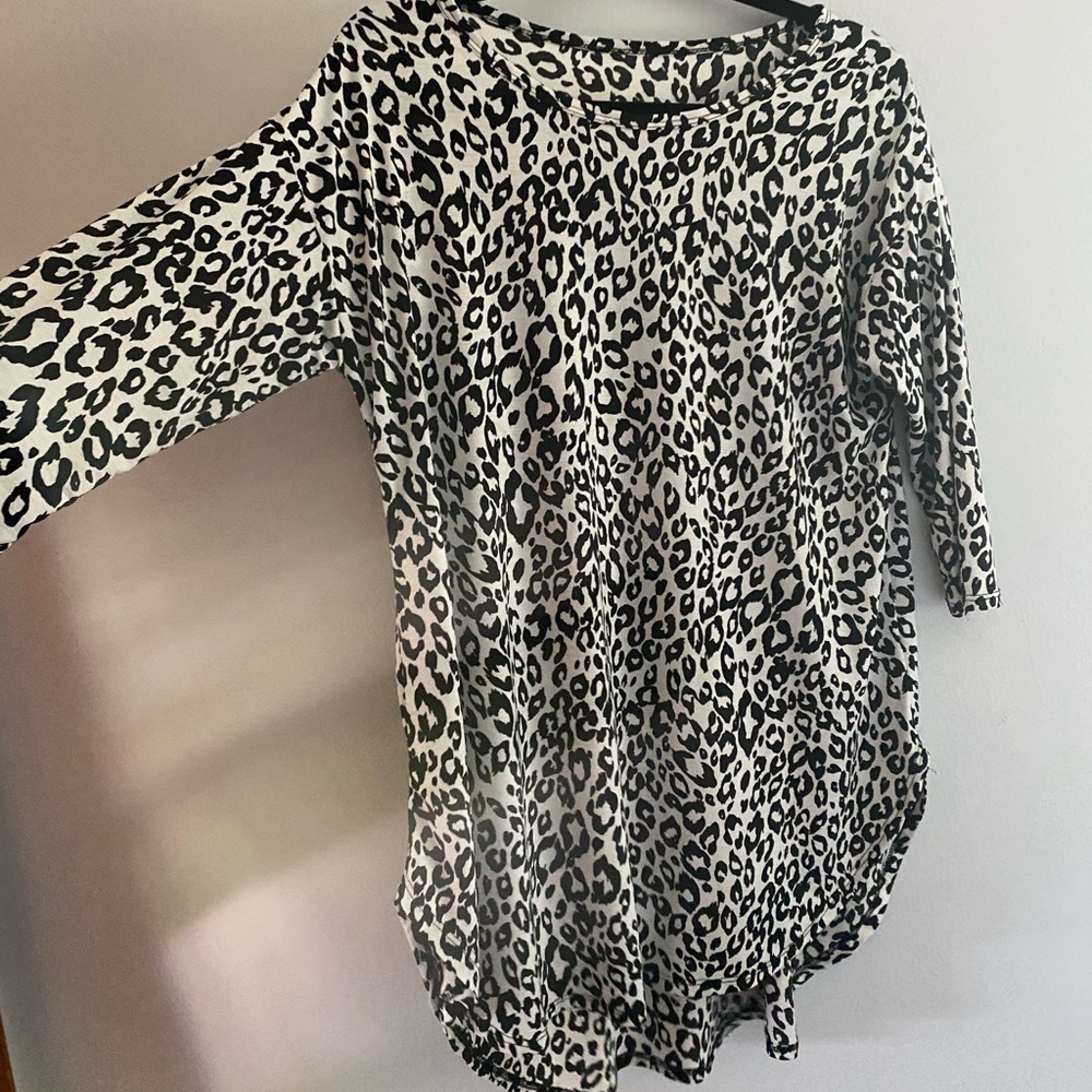 Leopard Print Top Rounded Bottom Tunic - image 2